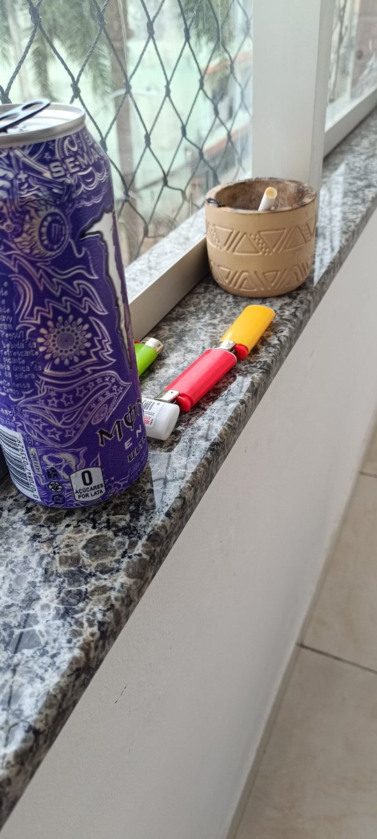 Café da manhã ao meio dia