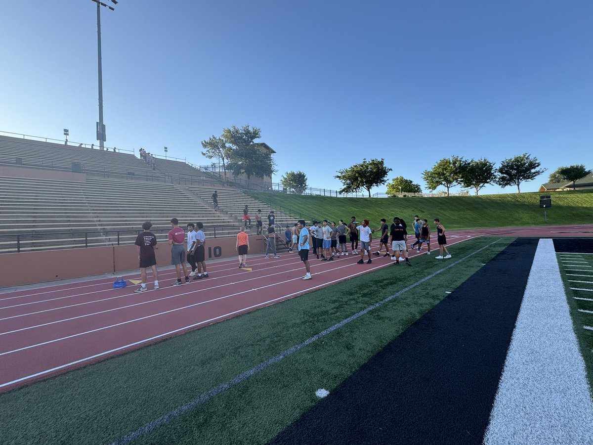 CRockHorns's tweet image. Boys are grinding to finish this week strong! We are proud of their dedication and work ethic! Here are a couple pictures of stadium running this morning! @CaprockHigh_TX @teamaisd