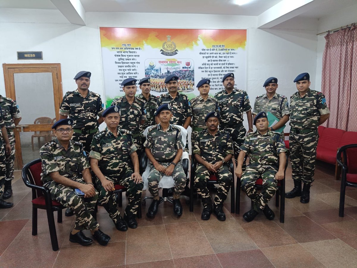 ChbSsb's tweet photo. Inspection of Joint Hospital SSB,Bathnaha by Dr. Abhay Prakash ( DIG medical ) https://t.co/aQ9vnIpeW6