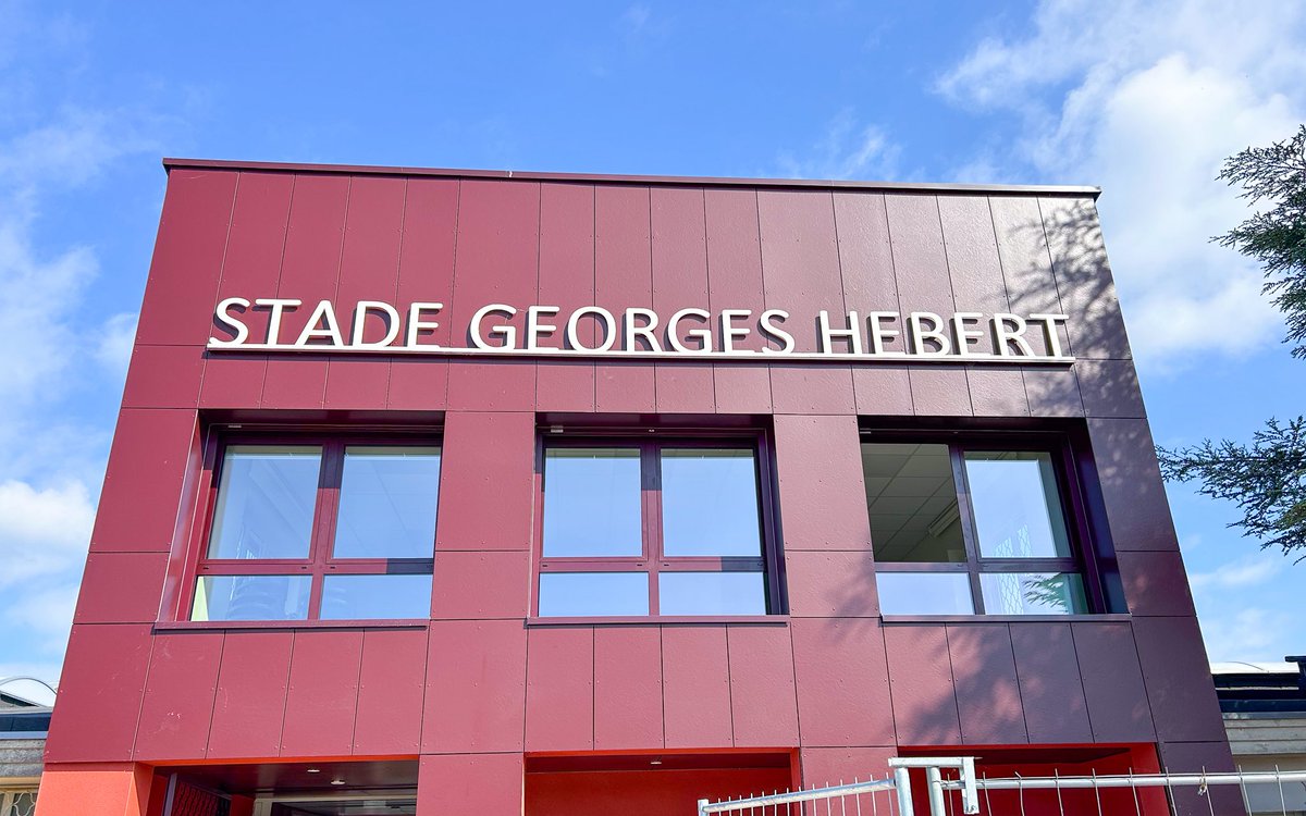 Inauguration et visite de la 1re partie rénovée du #complexe G.Hébert dans le cadre du programme d’investissements des équipements sportifs ! Au programme : #amélioration de l’équipement pour les sportifs, les clubs et agents ou encore #rénovation énergétique.