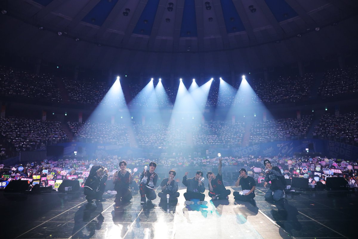 xiahpop_oficial's tweet photo. ¡Hola #ATINY! ¡Hola a todos los fans del #Kpop! Llega #ATEEZ World Tour [Towards The Light: Will to Power] a los cines de Argentina y tenemos entradas para ustedes. Pueden ver toda la info y el link a Instagram en esta nota.

https://t.co/XvKMKxQItC https://t.co/1vR8xROHEL