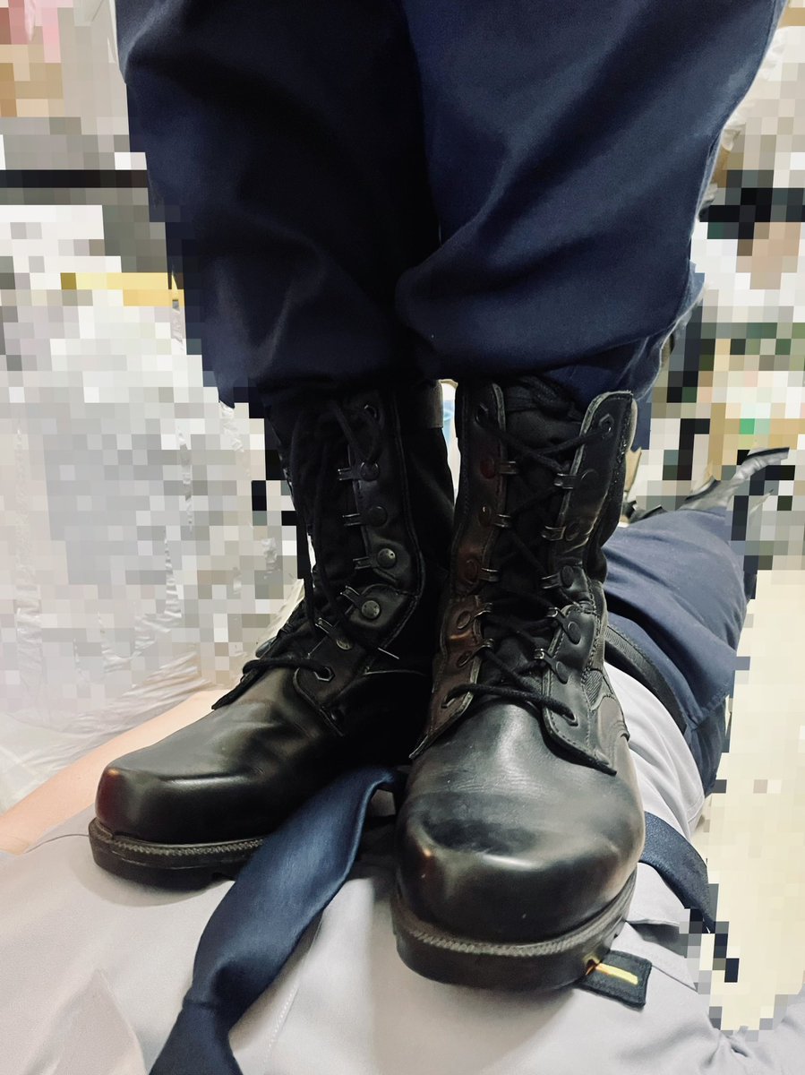 Albert (@a11220a11) on Twitter photo 伴隨著制服的摩擦聲
在腳下感受軍靴踐踏與權力的壓迫😈
—
大感謝<a href="/trample0812/">Trample_Chiu</a> ❤️
領我踏入制服圈的世界
這裡真的好棒好美好香艷好性感✨
啟蒙導師
—
👔Boot Trampler: <a href="/trample0812/">Trample_Chiu</a>
📷Photo taken by: <a href="/soysaucericeTW/">不想取名字</a> 伴隨著制服的摩擦聲
在腳下感受軍靴踐踏與權力的壓迫😈
—
大感謝<a href="/trample0812/">Trample_Chiu</a> ❤️
領我踏入制服圈的世界
這裡真的好棒好美好香艷好性感✨
啟蒙導師
—
👔Boot Trampler: <a href="/trample0812/">Trample_Chiu</a>
📷Photo taken by: <a href="/soysaucericeTW/">不想取名字</a>