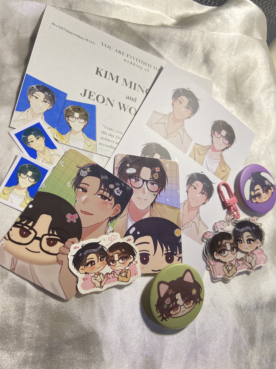 LOOK WHO’S COMINGGG😍😍😍 nikahanny udh selese tapi baru dapet souvenirny skrg bejir tp lucu bgt gils #KelasKing🔥 meskipun telat janlup #reMINdmewithmyWON maaci ayangq <a href="/aboutvnna/">nya</a>