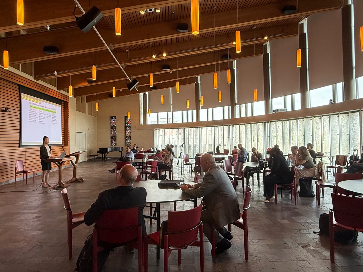 Center for Chronic Disease Research & Policy (@chronicdiseaseu) on Twitter photo Huang Tz (Anita) Ou of <a href="/NCKU_official/">National Cheng Kung University</a> presenting an abstract at Mt Hood Diabetes Challenge Huang Tz (Anita) Ou of <a href="/NCKU_official/">National Cheng Kung University</a> presenting an abstract at Mt Hood Diabetes Challenge