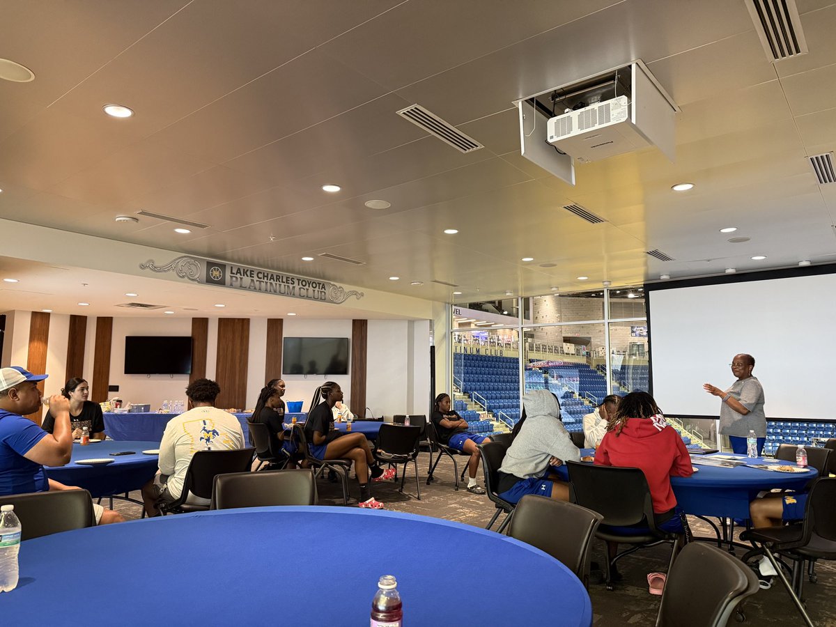 McNeeseWBB's tweet image. Special thanks to Ms. Youngblood, the Director of Campus Compliance and Civility, for taking the time to meet with the Cowgirls this morning! 

#GeauxPokes