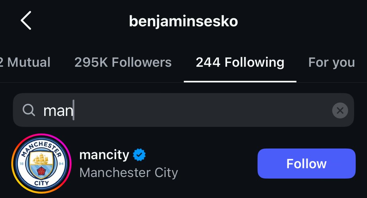AFCHectic's tweet photo. He follows Man City too. Calm down everyone https://t.co/kt5Nip1aJY