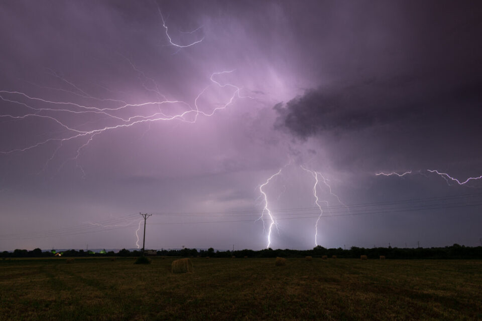 Lyon. Des orages violents arrivent avec une chaleur terrible dans le Rhône, de la grêle attendue
l.actu.fr/T03Y