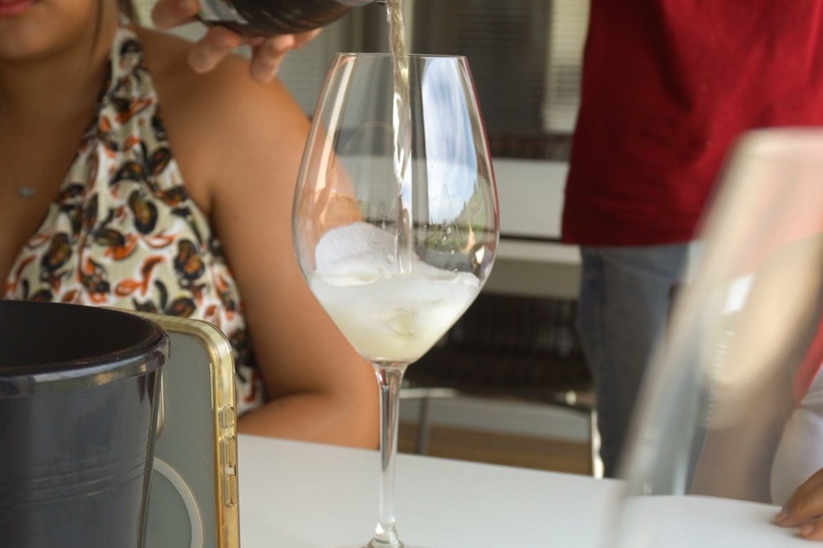 EUHTStPOL's tweet image. 🍇Visita a @ALTAALELLA 

🍷El alumnado del curso de verano visitó hace unos días la bodega Alta Alella para conocer el viñedo, descubrir el proceso de elaboración del vino y disfrutar de una cata de algunos de sus vinos ecológicos.

#EUHTStPOL #AltaAlella #CursoDeVerano