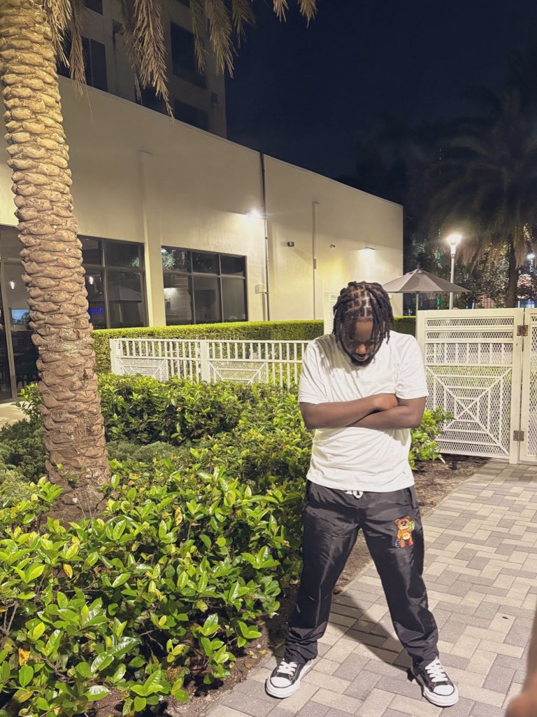 thebiggestodm's tweet photo. How you know you gone make it out this shit if you ain’t even tryin ? #THEBIGGESTODM https://t.co/zKDRNSt6cd
