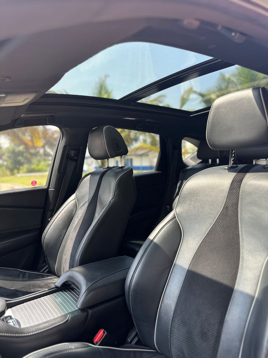 dx_autos's tweet photo. 2021 Acura RDX ASpec
Keyless entry&amp;start
Remote engine start
Panoramic sunroof
Leather upholstery
Touchscreen infotainment
Rear view camera
Lane keep assist
Fully loaded 

Price: GHC 510,000
Slightly Negotiable

Repost for others to see please 🙏 
WhatsApp/Call: 0550256731 https://t.co/N3RZr5wBl1