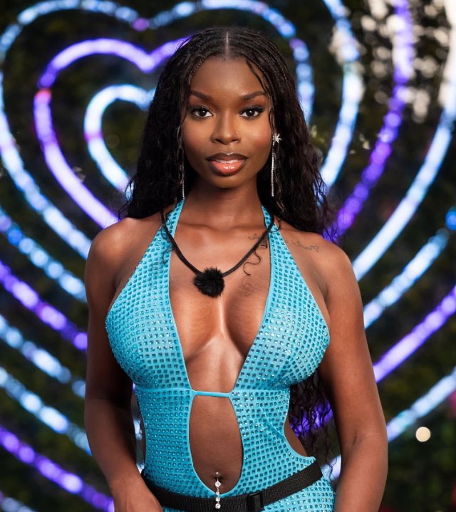 Some see a “stoic, boring, needing to do more, delusional” woman, but I see a beautiful Black woman with stories behind her poise, grace, confidence, and sureness. What’s understood doesn’t have to be explained! To the girls who’ve always had to be strong 💗! #LoveIslandUSA