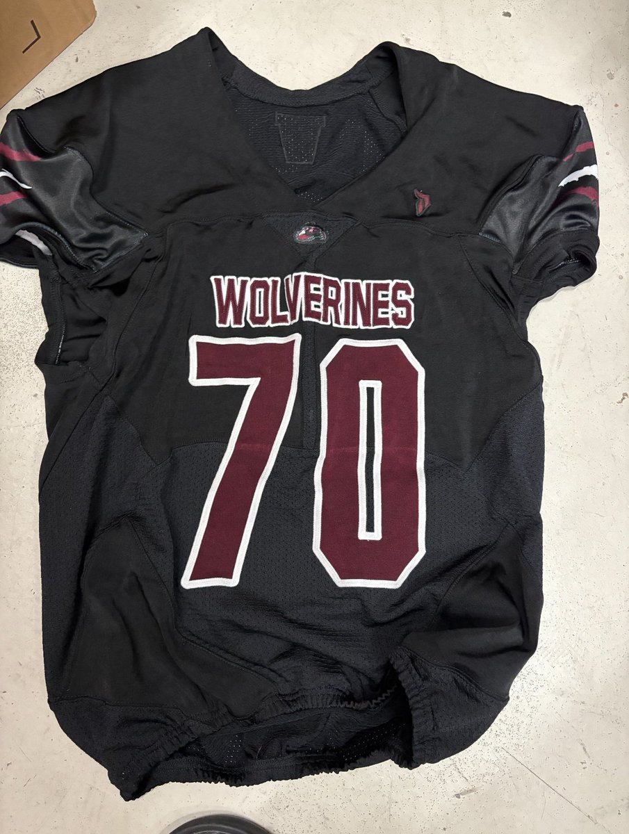 Corbin_GameOne's tweet image. Football orders starting to come in and West Wendover High School is going to be looking 🔥 adidas uniforms, alternate prevail black and some new helmet paint this year!@GameOne_USA