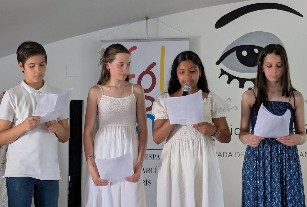 Éducation Ambassade d'Espagne (@educationesp) on Twitter photo 🎓 ¡Hoy se graduó el alumnado de 6º de Primaria del Colegio Español Federico García Lorca en el Liceo Luis Buñuel (París)! Estuvieron presentes la consejera de Educación y el cónsul general de España en París. ¡Enhorabuena a todas y todos! ✨
<a href="/fgl_paris/">federico_garcia_lorca_paris</a> <a href="/liceo_luis/">Liceo Luis Buñuel</a> <a href="/EducationESP/">Éducation Ambassade d'Espagne</a> 🎓 ¡Hoy se graduó el alumnado de 6º de Primaria del Colegio Español Federico García Lorca en el Liceo Luis Buñuel (París)! Estuvieron presentes la consejera de Educación y el cónsul general de España en París. ¡Enhorabuena a todas y todos! ✨
<a href="/fgl_paris/">federico_garcia_lorca_paris</a> <a href="/liceo_luis/">Liceo Luis Buñuel</a> <a href="/EducationESP/">Éducation Ambassade d'Espagne</a>