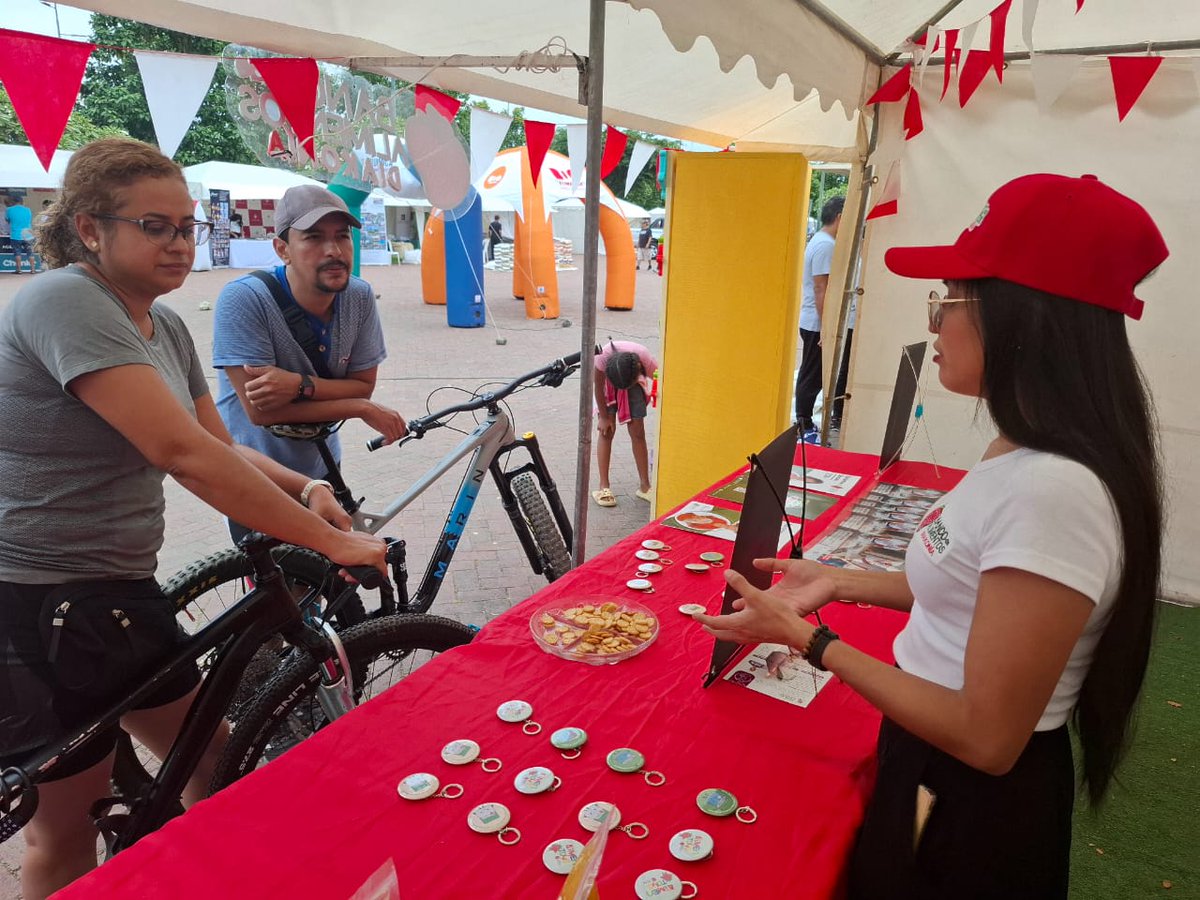 Participamos en la Feria Alimentar 2025 🍓 gracias a @aprobalec pudimos compartir a la ciudadanía de una manera muy dinámica todo el proceso de nuestra gestión, resultados obtenidos a lo largo de 15 años y maneras en las que pueden sumarse a nuestra misión.