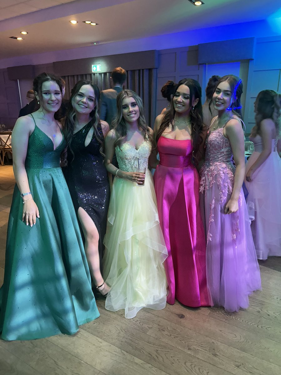 LGS1183's tweet photo. LGS Class of 2025 Prom https://t.co/F2KbeemDg9