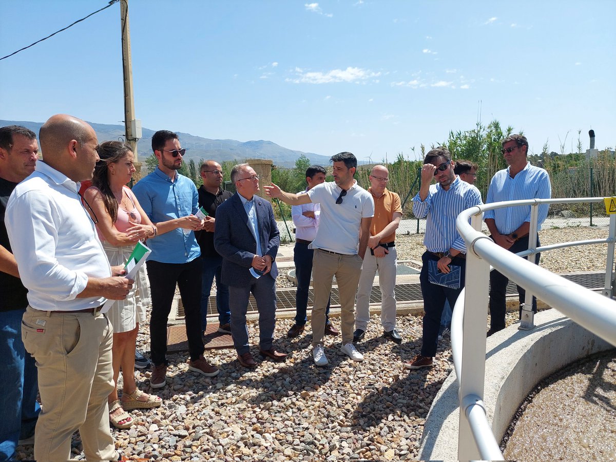 AlmeríaJunta (@almeriajunta) on Twitter photo 💧<a href="/AndaluciaJunta/">Junta de Andalucía</a> entrega la EDAR de Abla al Ayuntamiento tras una inversión de ➕️ de 1 M euros.
DG <a href="/aranchamartinpp/">Aránzazu Martín Moya</a> señala que la remodelada Estación Depuradora de Aguas Residuales atenderá a 2.848 habitantes 👨👩 💧<a href="/AndaluciaJunta/">Junta de Andalucía</a> entrega la EDAR de Abla al Ayuntamiento tras una inversión de ➕️ de 1 M euros.
DG <a href="/aranchamartinpp/">Aránzazu Martín Moya</a> señala que la remodelada Estación Depuradora de Aguas Residuales atenderá a 2.848 habitantes 👨👩
