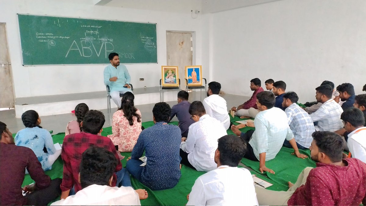 Had an wonderful interaction with our beloved Karykartas regarding social media activism. Discussed strategies to amplify our voice, counter misinformation, and uphold our ideology in the digital space.
#Abvptelangana