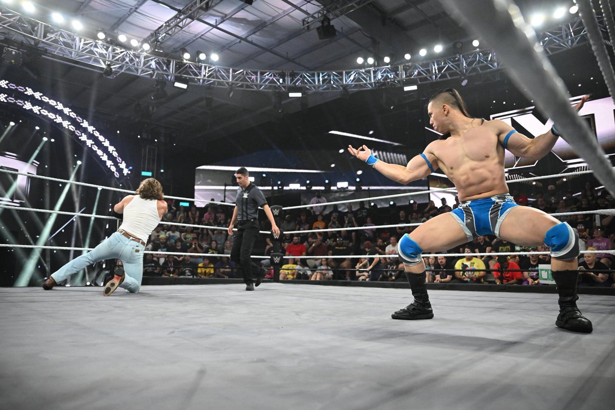 DanteChenWWE's tweet image. Another house special served. 🥃

You never know what you'll see in Orlando, FL: wwe.com/nxtlive

#DanteChen #ChenNowForeverTogether #CheNXT #WeAreNXT