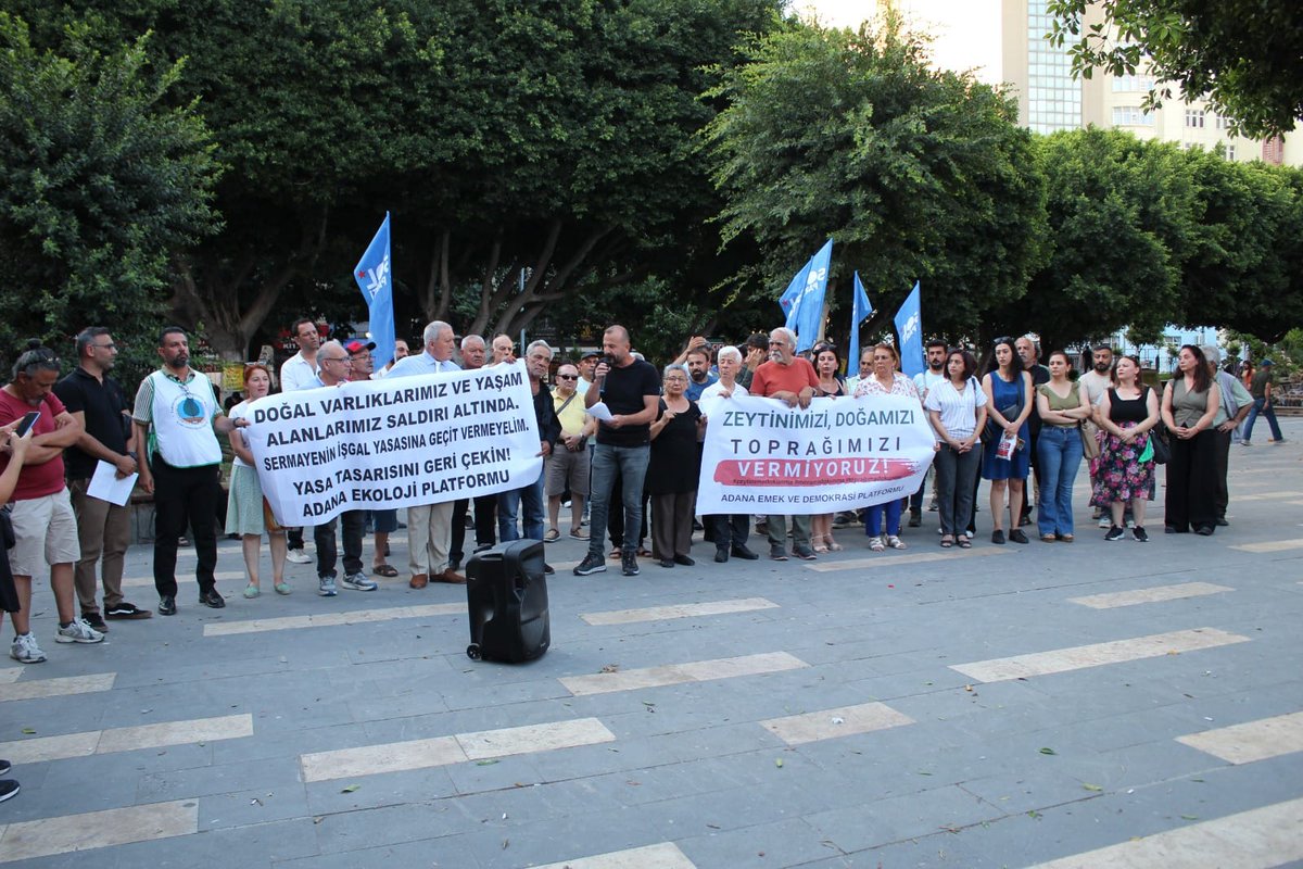 Aralarında TMMOB Adana İl Koordinasyon Kurulu'nun da bulunduğu Adana Emek ve Demokrasi Platformu, 24 Haziran 2025 tarihinde "Doğayı ve Yaşamı Hedef Alan Bu Yasa Derhal Geri Çekilmelidir!" başlıklı bir basın açıklaması yaptı.

tmmob.org.tr/icerik/tmmob-a…