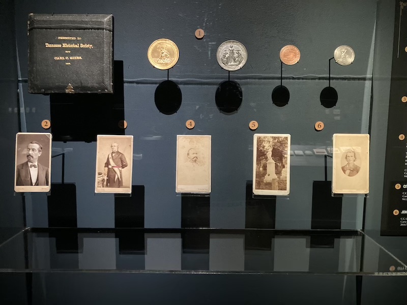 Tony Gonzalez tweet media