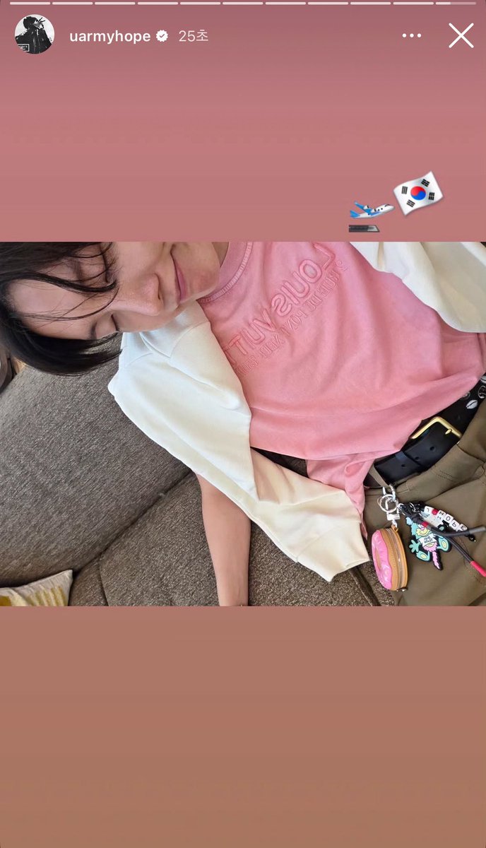 hope__of's tweet photo. [250626 | uarmyhope IG #jhope] 

🛫🇰🇷

호석아 조심히 와💗 https://t.co/ae49n4s4Zw
