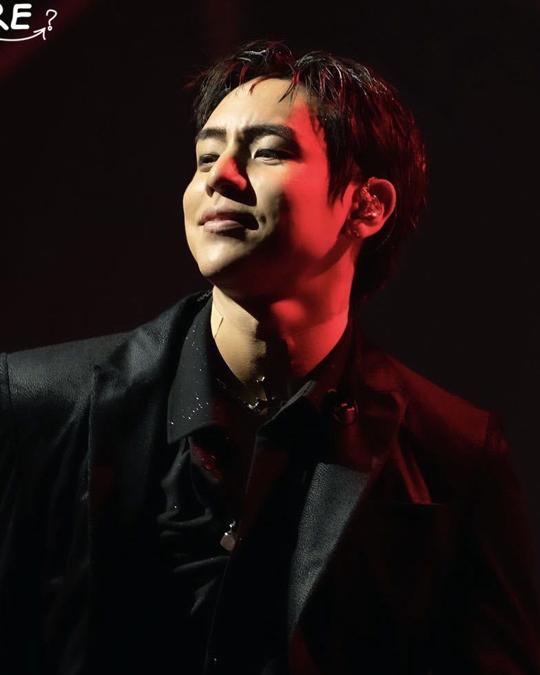 I would literally sacrifice my soul just to see him smile like this forever.