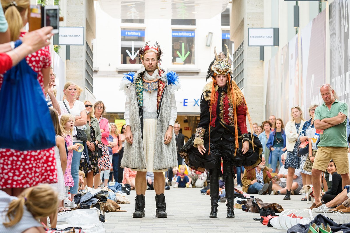 Don’t miss your chance to be part of <a href="/IFMKfest/">IF: Milton Keynes International Festival</a> 2025! 🩷

From getting up on stage to helping create a giant flock of paper doves or being part of a catwalk show – this year’s Festival is offering plenty of ways to get creative and get involved….👇

More: destinationmiltonkeynes.co.uk/news/your-chan…