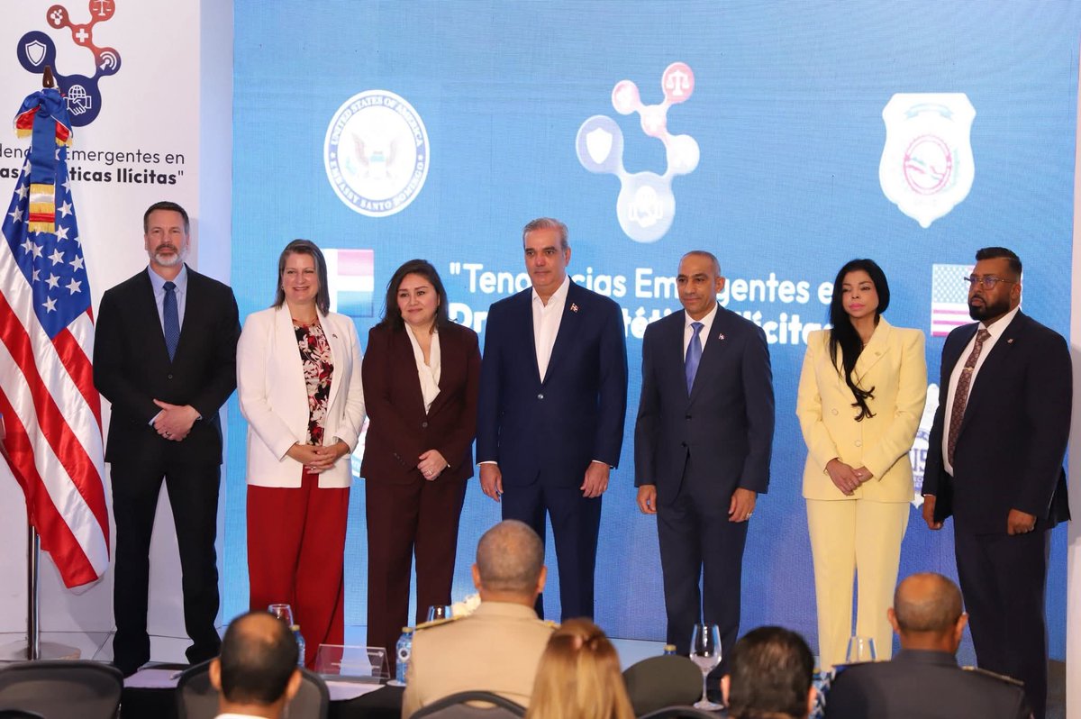 ECE | EFECTO MUNDIAL tweet media