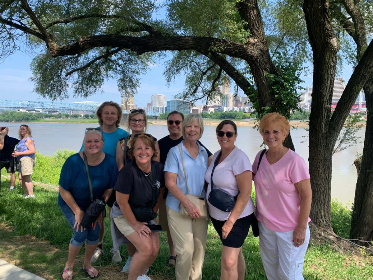 Fouss's tweet image. .@AndersonRaptors teachers doing some summer learning with UC @EconomicsCenter.