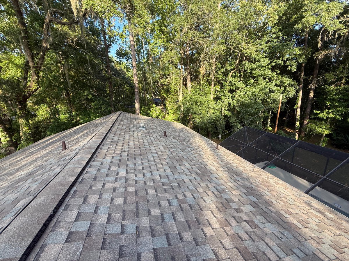 AtlanticRoofsFL's tweet photo. 🔦 Roof Spotlight
🏠 Atlas Pinnacle Pristine
🔨 Architectural Shingles
🎨 Majestic Shake
🌪️ 130 MPH Wind Resistance
📞 352.327.7663
🧰 Licensed &amp; Insured: CCC 1326702

#AtlanticRoofingFL #YourLocalRoofingPartner #AtlasShingles https://t.co/KUMBl1Z9fj