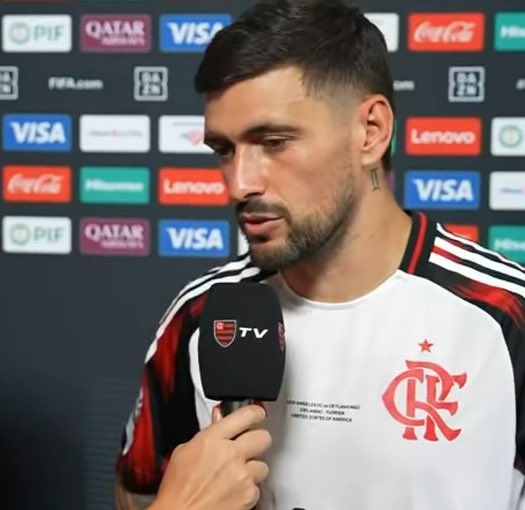 Jorginho: “Se a gente não acreditar no título, é melhor a gente pegar um avião e ir embora.”

Arrasca: “A gente não abre mão do que é o Flamengo."

CONFIEM NO FLAMENGO!!!