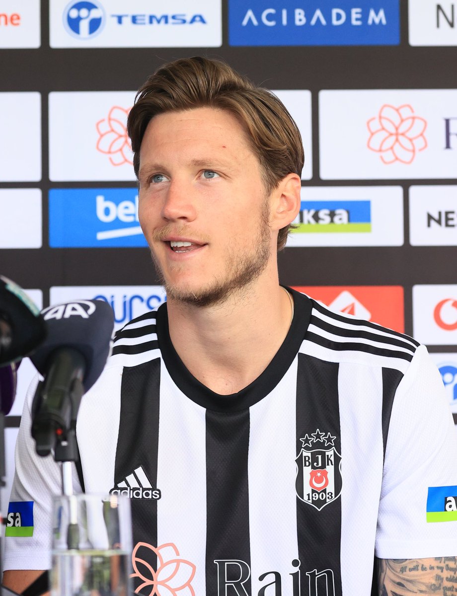 Sercan Dikme: "Wout Weghorst, Beşiktaş'a gelmek istiyor."