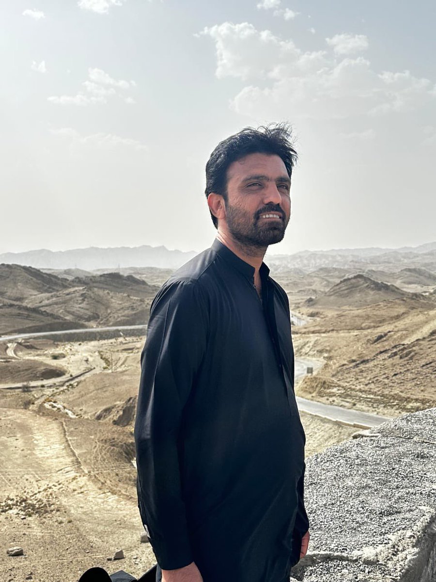 Zaidirshad19's tweet photo. یہ صرف غنی بلوچ کا معاملہ نہیں
یہ ہر باشعور انسان کا مقدمہ ہے۔ 
#ReleaseGhaniBaloch 
#EndEnforcedDisappearances https://t.co/SmbLc3bMcI