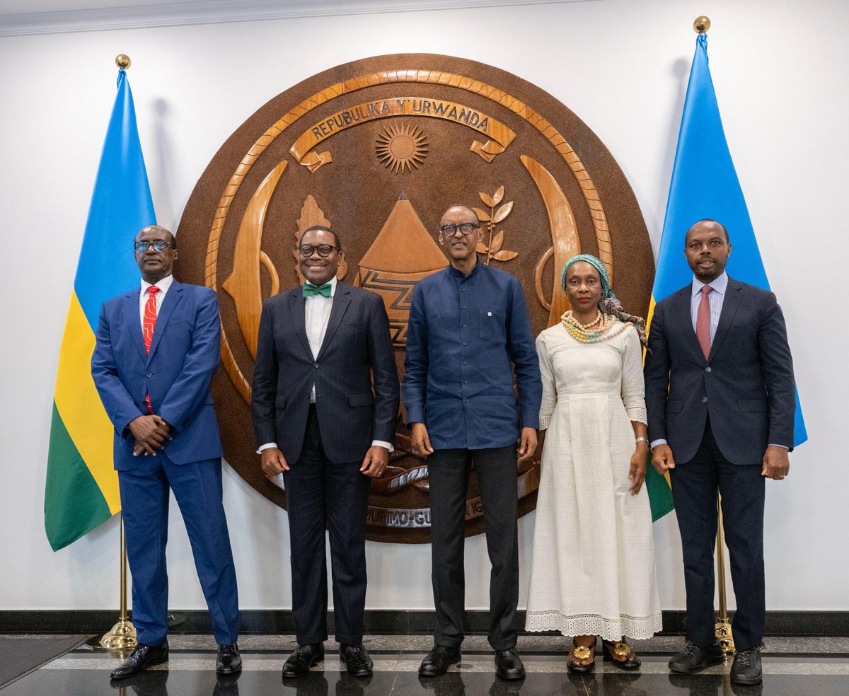 The New Times (Rwanda) (@newtimesrwanda) on Twitter photo UPDATE: President #Kagame received Dr. Akinwumi Adesina, outgoing President of the African Development Bank Group, who is in Rwanda for the 28th Annual Conference on Global Economic Analysis.
Their discussion highlighted the impactful partnership between Rwanda and the Bank. UPDATE: President #Kagame received Dr. Akinwumi Adesina, outgoing President of the African Development Bank Group, who is in Rwanda for the 28th Annual Conference on Global Economic Analysis.
Their discussion highlighted the impactful partnership between Rwanda and the Bank.