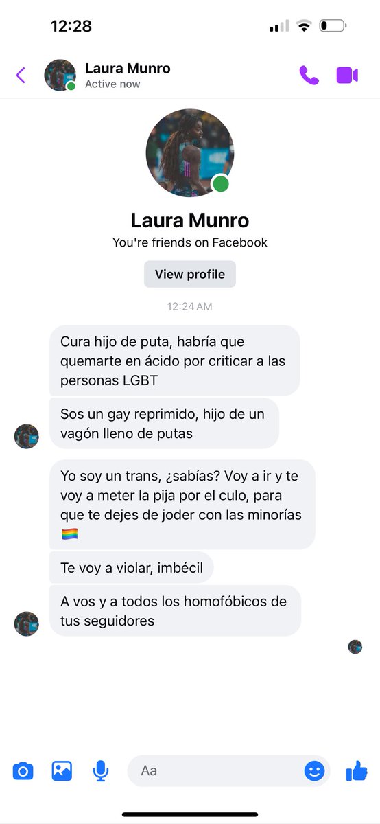 Muchos me preguntaban la razón por la cual tengo moderadores en mi cuenta de X y en mis redes sociales. 

Bueno...un poco la foto que ven aquí abajo es la razón. Ese mensaje me llegó el año pasado por Facebook, y mensajes parecidos me han llegado a montones. Los escriben desde