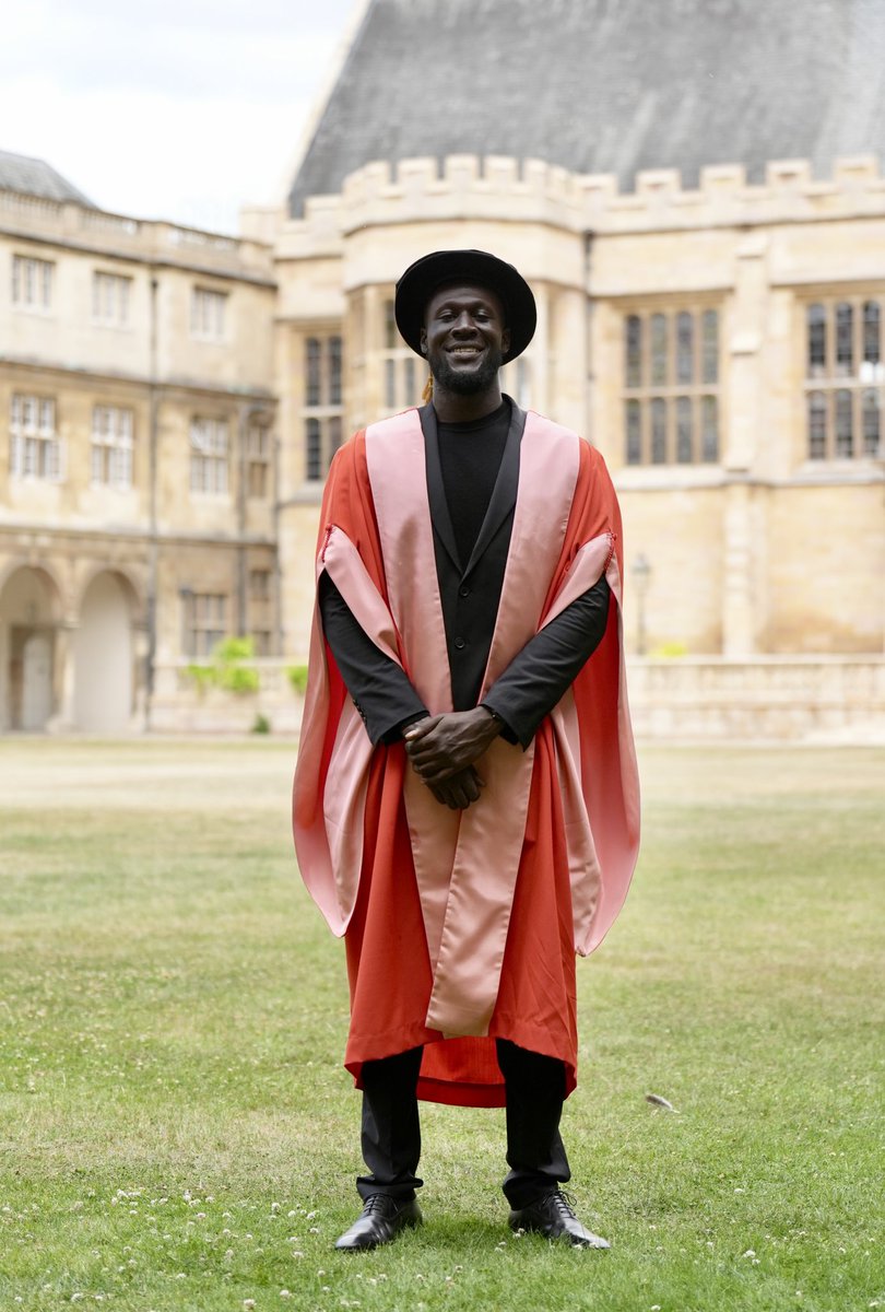 jjgiddens's tweet image. Stormzy receives an honorary degree from the University of Cambridge in recognition of his philanthropic work in education, music, sport and literature