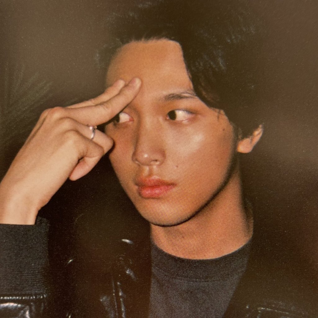 haechmfal's tweet photo. this beautiful forehead deserves a bajillion kisses https://t.co/HrkTH4yWUi
