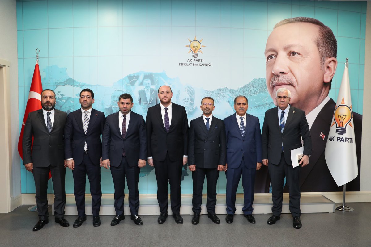 Teşkilat Başkanımız Sn. Ahmet Büyükgümüş’ün tensipleriyle; Antalya ilimizin Gündoğmuş İlçe Başkanlığına Sn. Yunus Atalay, Osmaniye ilimizin Kadirli İlçe Başkanlığına Sn. Hakan Örtlek atanmıştır.

Bu kutlu görevi devreden Sn. Mehmet Aykut Yarar’a ve Sn. Hacı Mustafa Gök’e