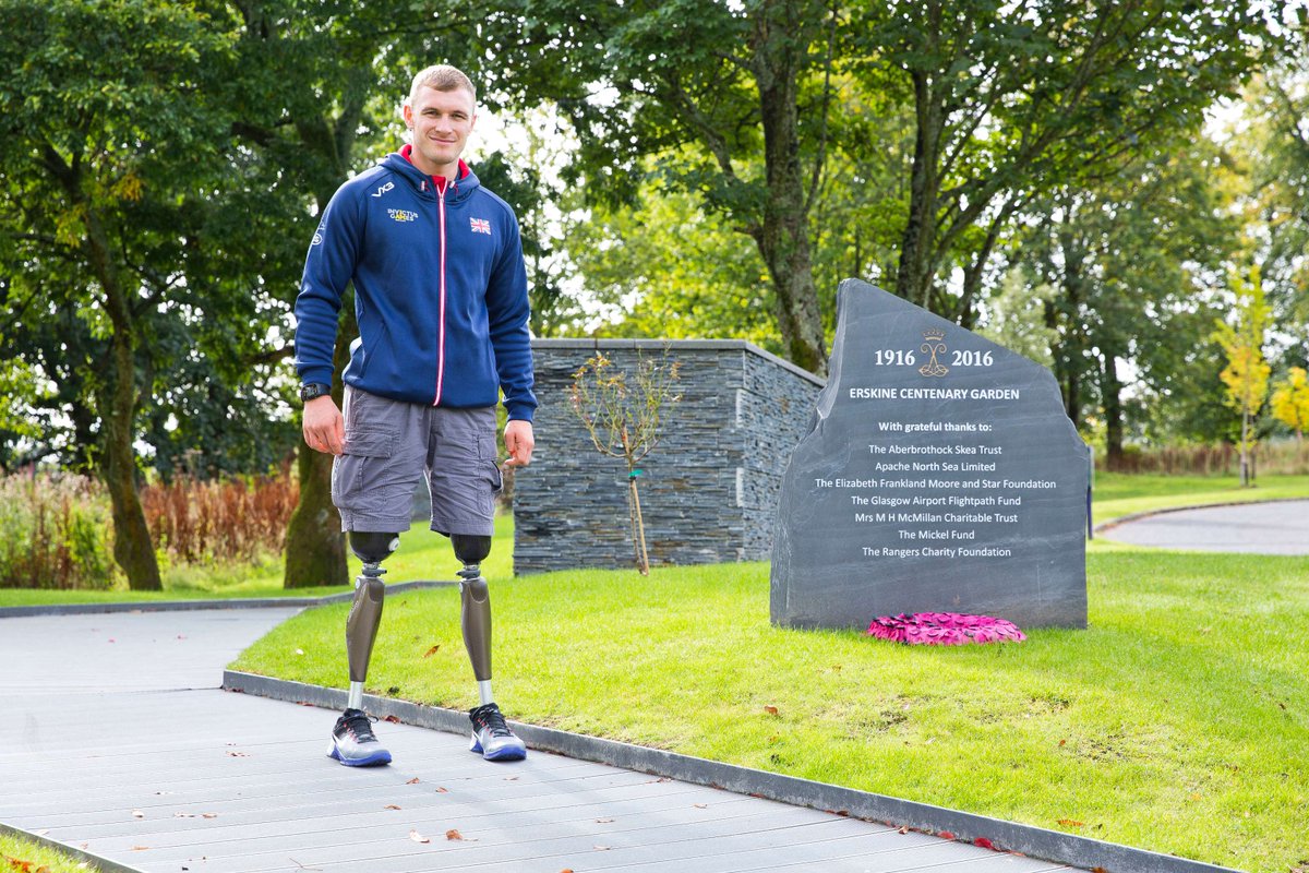 Erskine Veterans Charity (@erskinecharity) on Twitter photo Congrats to Erskine Ambassador <a href="/SMeenagh/">Scott Meenagh</a> who today graduates from @stiruni with a 2:1 in History 🎓🎉
Scott's done this degree while competing around the world as a Para Nordic skier; raising a young family; and supporting his fellow Veterans through his charity work👏 Congrats to Erskine Ambassador <a href="/SMeenagh/">Scott Meenagh</a> who today graduates from @stiruni with a 2:1 in History 🎓🎉
Scott's done this degree while competing around the world as a Para Nordic skier; raising a young family; and supporting his fellow Veterans through his charity work👏
