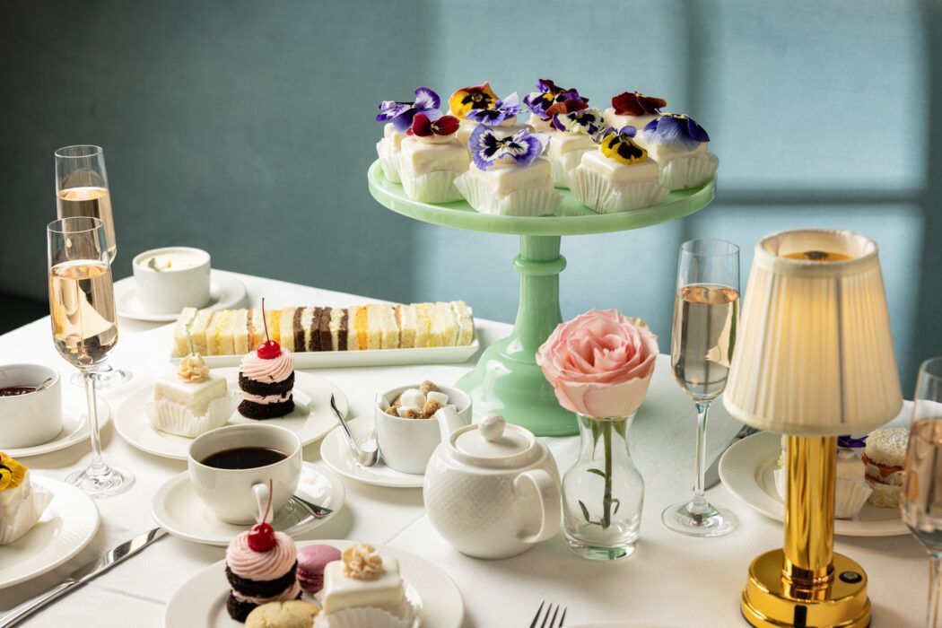 Society Bakery + Tea Room is offering its ‘Timo-Tea Chalamet” afternoon tea experience through the end of June. 

buff.ly/rG4TiCx