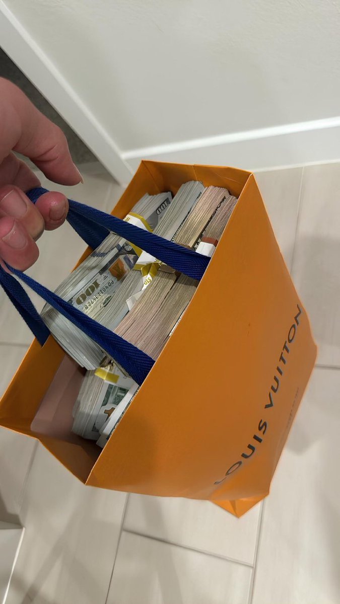 delesharkk1's tweet image. Huge money will locate us before the end of this week. Say amen 🙏