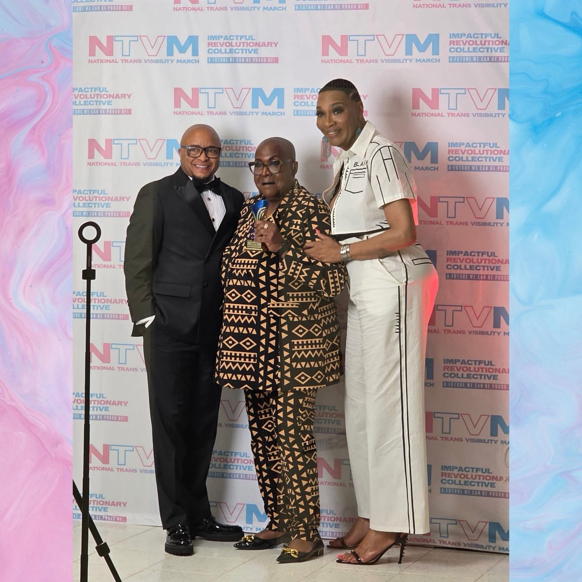 TransCanWork's tweet photo. RECAP: #TransCanWork celebrating at this year’s Labor of Love Awards with HRC & #NTVM! 🏳️⚧️ https://t.co/J2ZGeZerKM