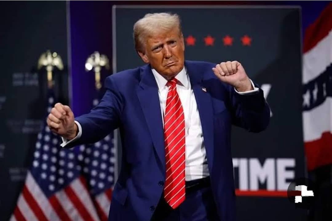 ټرمپ: په ایران کي درژیم بدلون نه غواړي 

د امریکا متحده ایالتونو ولسمشر ډونالډ ټرمپ وايي، چې نوموړی په ایران کې د رژیم بدلون نه غواړي.
ټرمپ زیاته کړې، "زه غواړم چې هر څه ژر تر ژره ارام شي، د رژیم بدلون ګډوډي رامنځته کوي، ایرانیان ډیر ښه سوداګر خلک دي او دوی باید ښه وي.