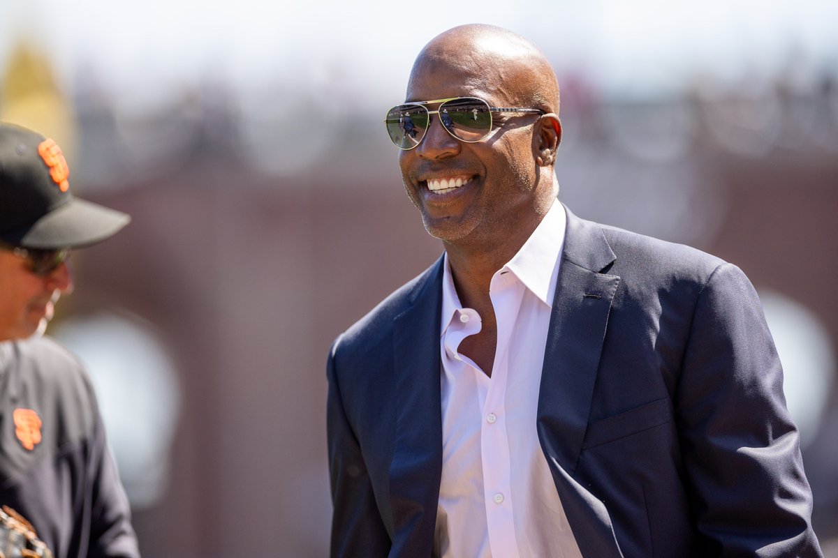 Is Barry Bonds getting a statue?

"It's coming. That's all I can say. It's coming." Larry Baer 👀

📻go.audacy.com/ar7TyjUuuUb