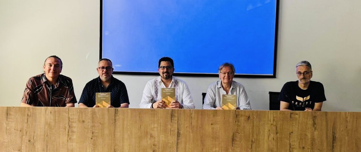 En el auditorio del Centro de Documentación Europea 🇪🇺 de <a href="/CanalUGR/">Universidad Granada</a> 🇪🇸, se presentó la más reciente obra editorial del #CIFODIDH, “Teoría sobre el Abuso Institucional: Cuando las estructuras de poder vulneran los #DDHH en las instituciones”, publicada por <a href="/Tirantmexico/">Tirant México</a> (Hilo 1/2)