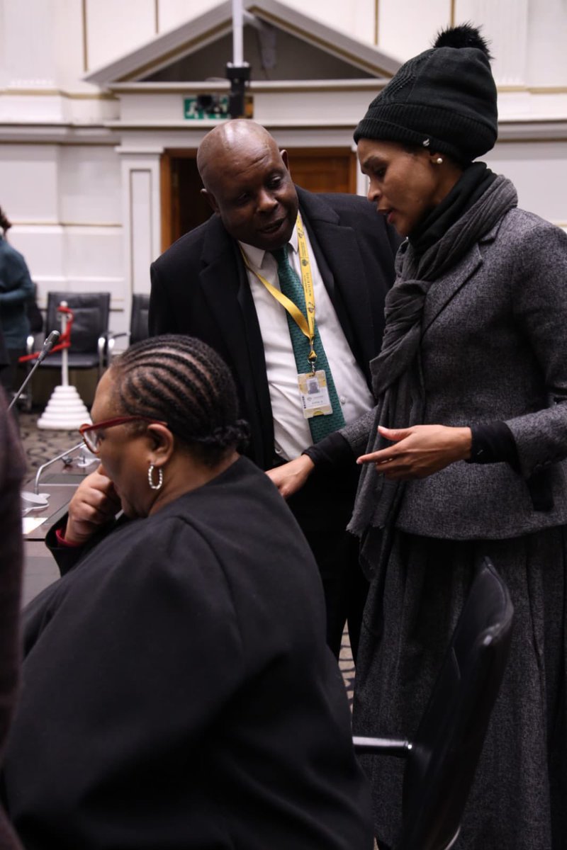 Hon. Colleen Makhubele MP (@colleenmakhub) on Twitter photo The uMkhonto weSizwe Party proudly welcomes nine new members <a href="/MKParliament/">MK Party in Parliament</a> <a href="/MkhontoweSizwex/">uMkhonto WeSizwe Party (Official)</a>
#GwazaMkhontoGwaza๐๐พ The uMkhonto weSizwe Party proudly welcomes nine new members <a href="/MKParliament/">MK Party in Parliament</a> <a href="/MkhontoweSizwex/">uMkhonto WeSizwe Party (Official)</a>
#GwazaMkhontoGwaza๐๐พ