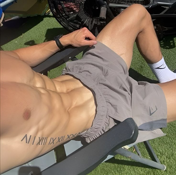 ㅤㅤㅤᯓ jake. 22 years.
ㅤㅤㅤᯓ korean/australian.
ㅤㅤㅤᯓ vers.
ㅤㅤㅤㅤㅤㅤㅤㅤㅤㅤㅤㅤㅤㅤㅤㅤㅤㅤ
         [ 𖹭 + rt for dm ]