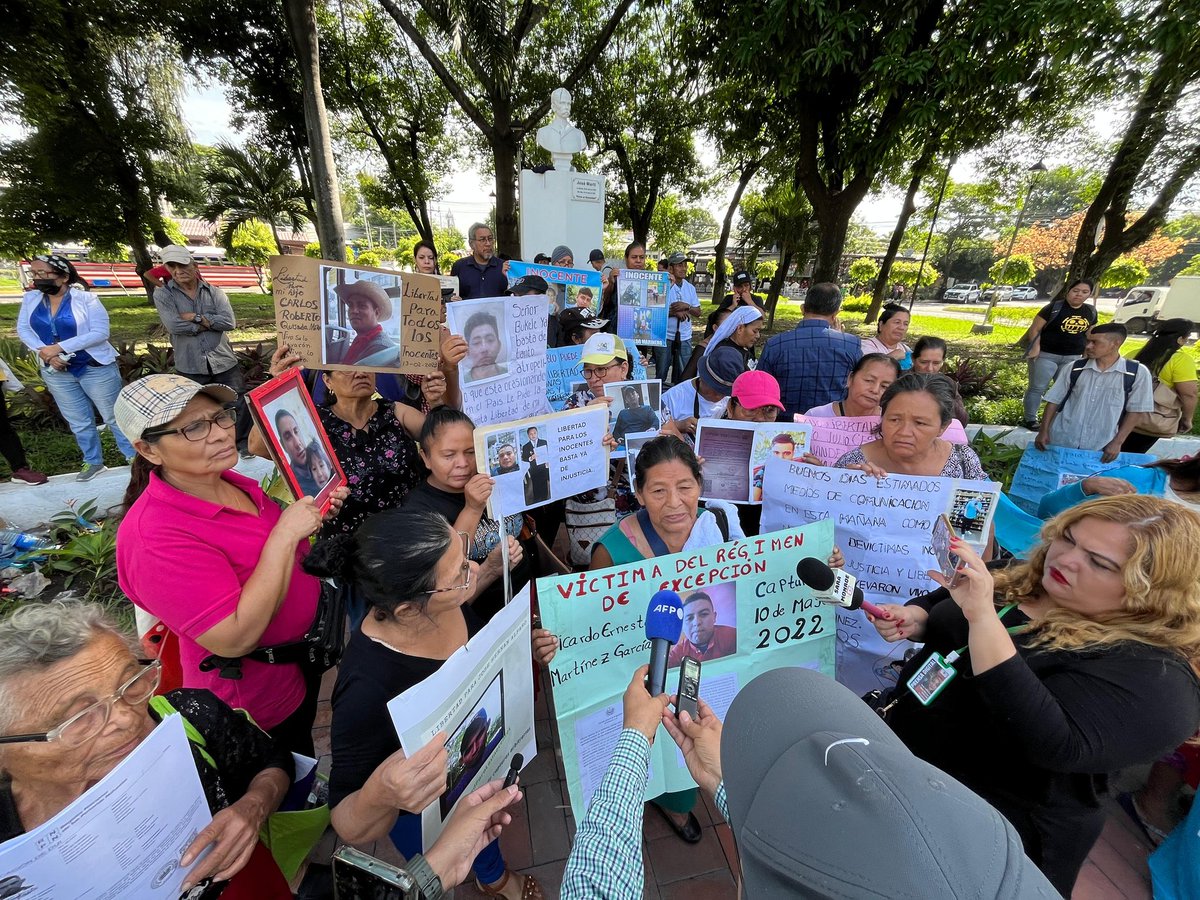 Familiares de víctimas del #RégimenDeExcepción marcharán a la <a href="/AsambleaSV/">Asamblea Legislativa 🇸🇻</a>, junto al <a href="/MOVIRSV/">Movimiento de Víctimas del Régimen, El Salvador</a>, para pedir la derogación del decreto 803 que permite a la <a href="/FGR_SV/">Fiscalía General de la República El Salvador</a> ampliar detenciones provisionales para continuar la investigación a 3 años de capturas bajo el régimen de excepción.