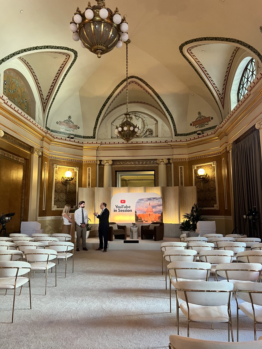 UndercurrentsTV's tweet image. Last night, @emilyjashinsky sat down with
@ChuckGrassley at the first YouTube in Session event—a chance for creators and lawmakers to connect directly. Stay tuned for the full video on @YouTube
#YouTubeInSession