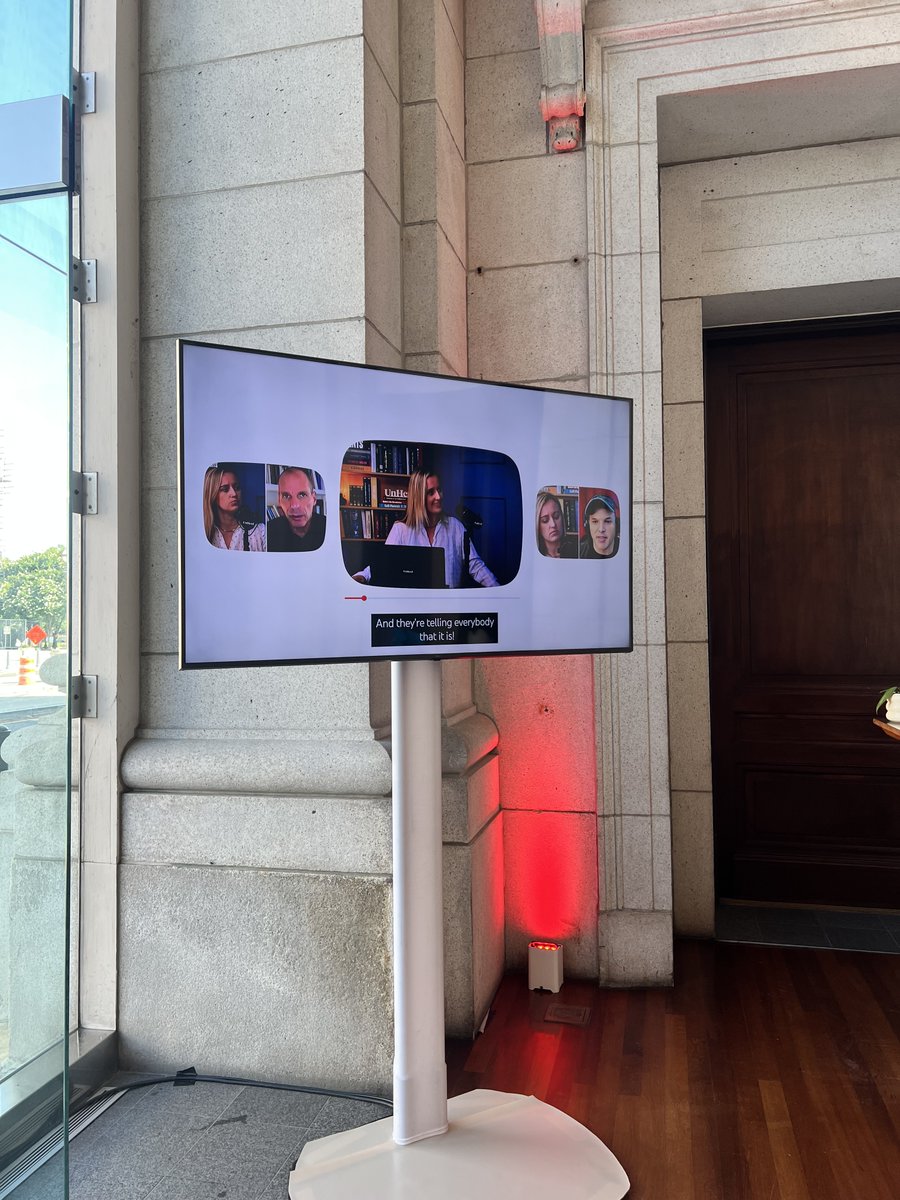 UndercurrentsTV's tweet image. Last night, @emilyjashinsky sat down with
@ChuckGrassley at the first YouTube in Session event—a chance for creators and lawmakers to connect directly. Stay tuned for the full video on @YouTube
#YouTubeInSession